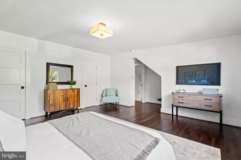 8315 Cedardale Dr, Alexandria, VA 22308 photo 29