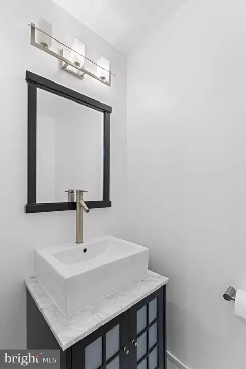 Bath - 1341 Kirby Rd, Mclean, VA 22101 photo 1 of 14