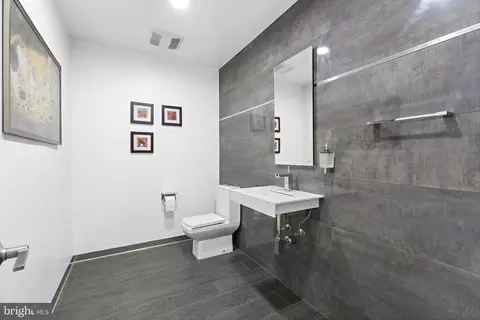 Bath - 1341 Kirby Rd, Mclean, VA 22101 photo 2 of 14