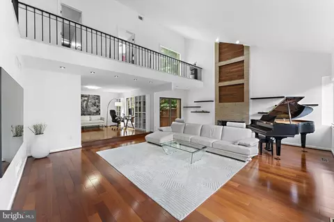 Living - 1341 Kirby Rd, Mclean, VA 22101 photo 1 of 4