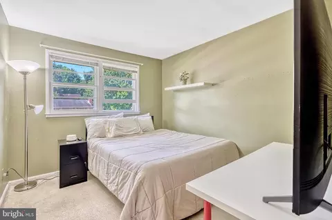 7704 Elgar St, Springfield, VA 22151 photo 9
