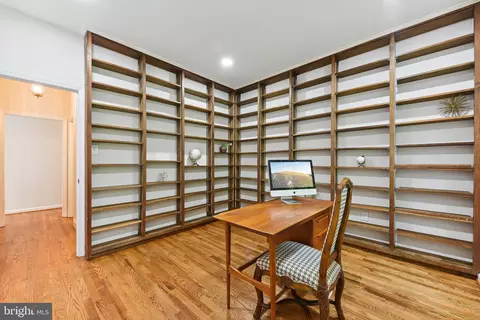 6645 Mclean Dr, Mclean, VA 22101 photo 11