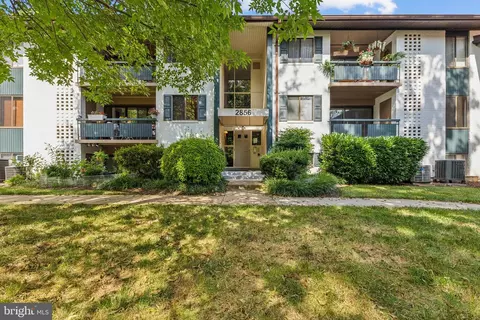 2856 Dover Ln #204, Falls Church, VA 22042