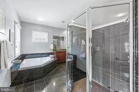 1466 Evans Farm Dr, Mclean, VA 22101 photo 24
