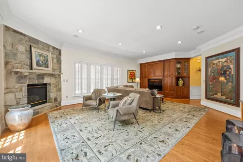1466 Evans Farm Dr, Mclean, VA 22101 photo 8