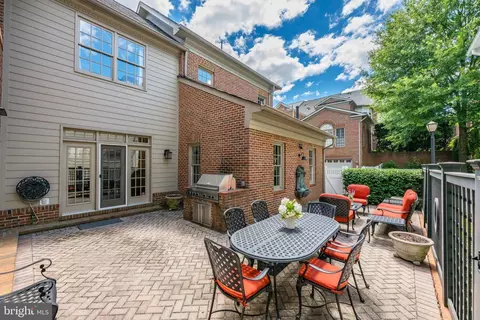 1466 Evans Farm Dr, Mclean, VA 22101 photo 10