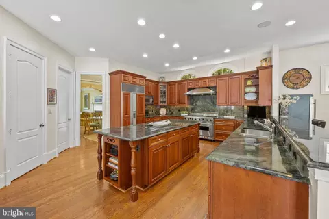1466 Evans Farm Dr, Mclean, VA 22101 photo 14