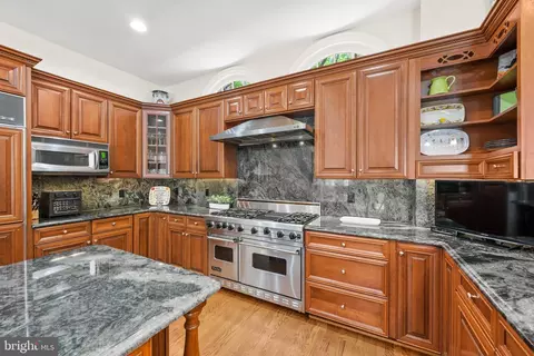 1466 Evans Farm Dr, Mclean, VA 22101 photo 15