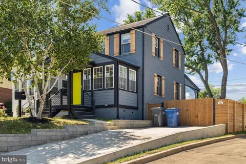 2613 Jefferson Dr, Alexandria, VA 22303