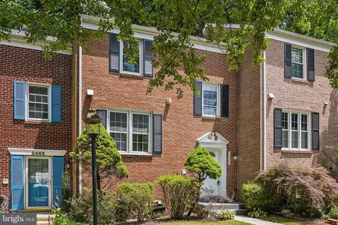 5467 Truxion Ct, Burke, VA 22015