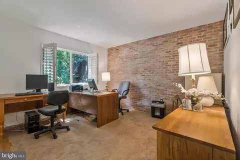 11504 Links Dr, Reston, VA 20190 photo 32