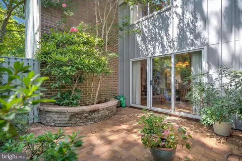 11504 Links Dr, Reston, VA 20190 photo 43