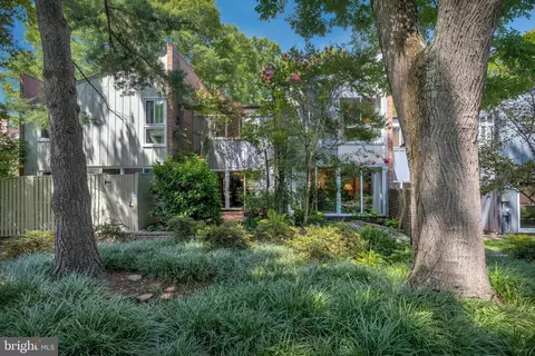 11504 Links Dr, Reston, VA 20190 photo 40