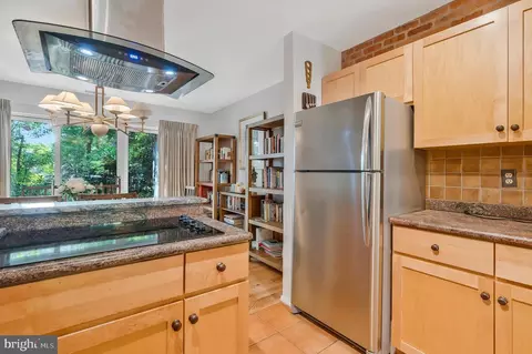11504 Links Dr, Reston, VA 20190 photo 16