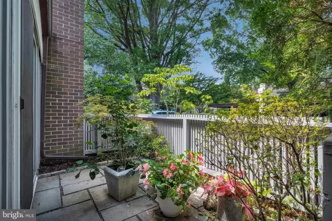 11504 Links Dr, Reston, VA 20190 photo 38