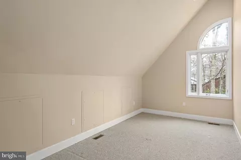 11103 Glade Dr, Reston, VA 20191 photo 33