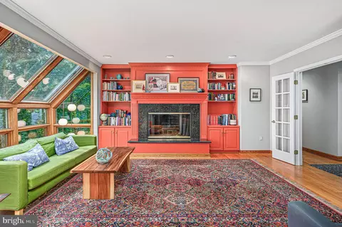 11103 Glade Dr, Reston, VA 20191 photo 9