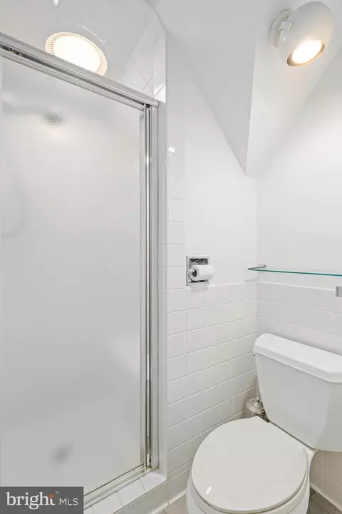 11103 Glade Dr, Reston, VA 20191 photo 38