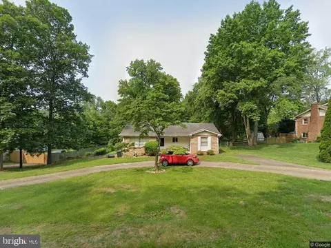 8204 Higham Rd, Lorton, VA 22079