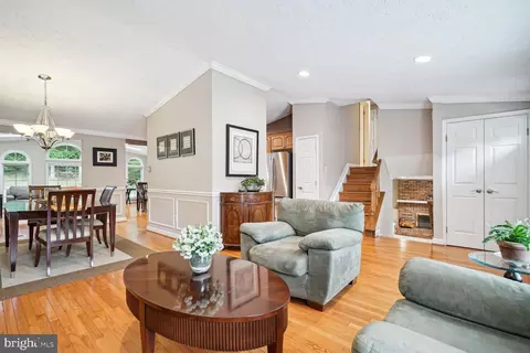 8013 Treasure Tree Ct, Springfield, VA 22153 photo 7