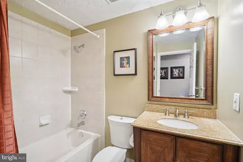 8013 Treasure Tree Ct, Springfield, VA 22153 photo 23