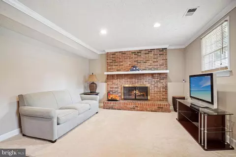 8013 Treasure Tree Ct, Springfield, VA 22153 photo 25