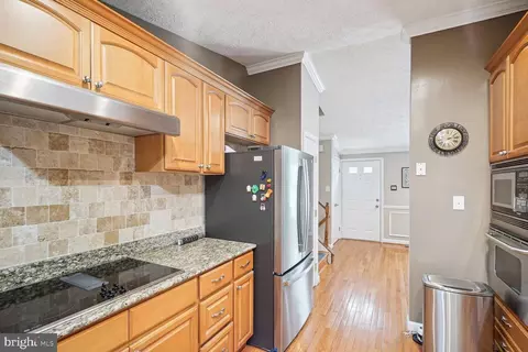 8013 Treasure Tree Ct, Springfield, VA 22153 photo 15