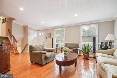8013 Treasure Tree Ct, Springfield, VA 22153 photo 6