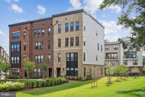 7577 Sawyer Farm Way, Mclean, VA 22102