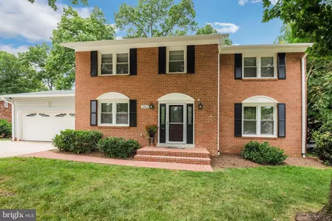 5313 Kaywood Ct, Fairfax, VA 22032