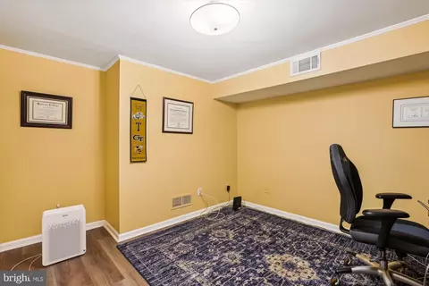 9779 Katharines Dr, Burke, VA 22015 photo 25