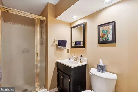9779 Katharines Dr, Burke, VA 22015 photo 26