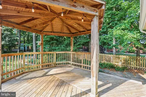 9779 Katharines Dr, Burke, VA 22015 photo 32