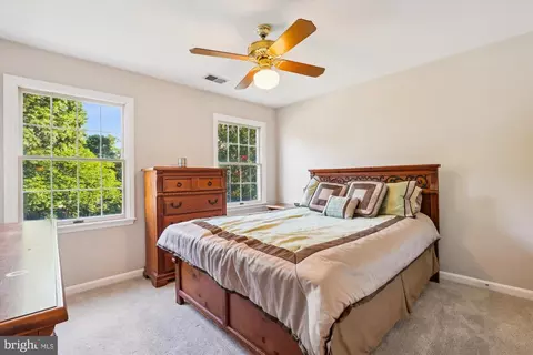 9779 Katharines Dr, Burke, VA 22015 photo 21