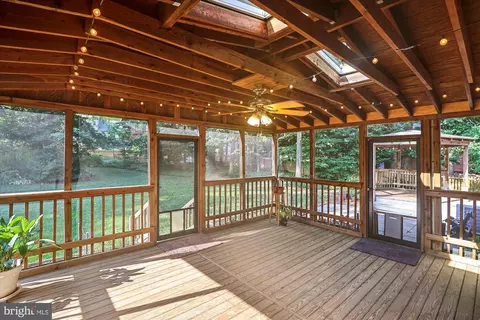 9779 Katharines Dr, Burke, VA 22015 photo 31