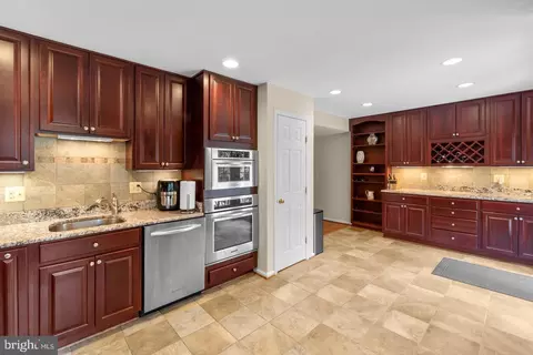 6523 Castine Ln, Springfield, VA 22150 photo 11
