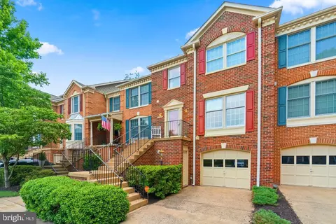 6523 Castine Ln, Springfield, VA 22150