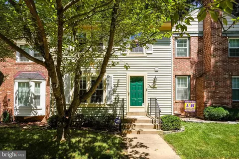 5705 Wood Mouse Ct, Burke, VA 22015