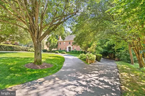 632 Rivercrest Dr, Mclean, VA 22101 photo 2