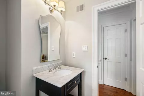 632 Rivercrest Dr, Mclean, VA 22101 photo 17