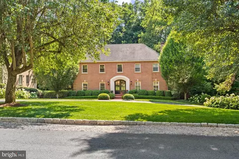 632 Rivercrest Dr, Mclean, VA 22101