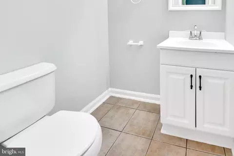 2297 White Cornus Ln, Reston, VA 20191 photo 9