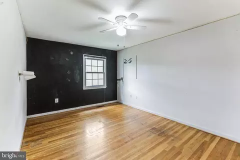 Bedroom - 7343 Eldorado St, Mclean, VA 22102 photo 5 of 9