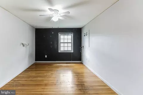 Bedroom - 7343 Eldorado St, Mclean, VA 22102 photo 4 of 9