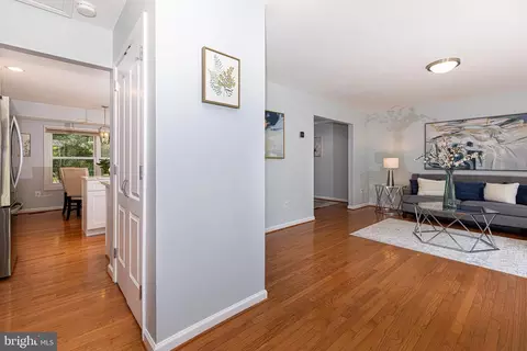 8296 Lindside Way, Springfield, VA 22153 photo 7