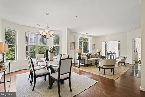 1860 Stratford Park Pl #209, Reston, VA 20190