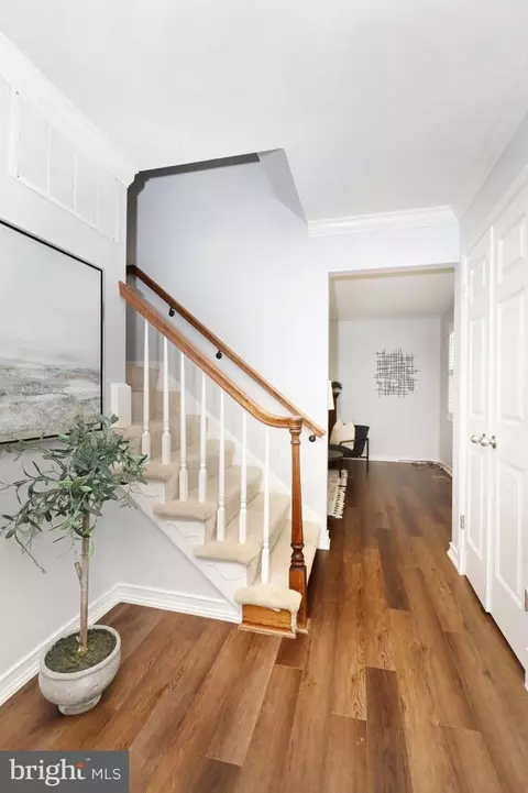 7217 Reservation Dr, Springfield, VA 22153 photo 5
