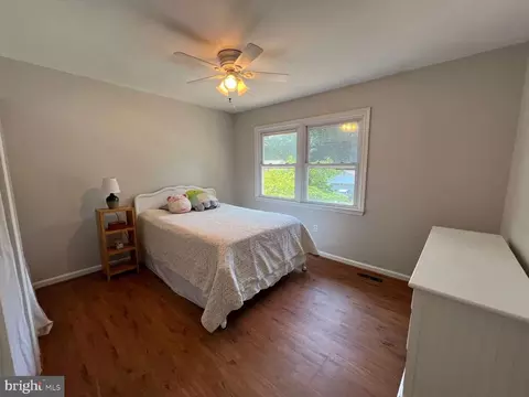9209 Rockefeller Ln, Springfield, VA 22153 photo 15