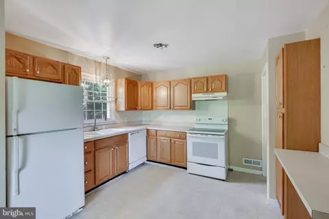912 1st Pl, Herndon, VA 20170 photo 10