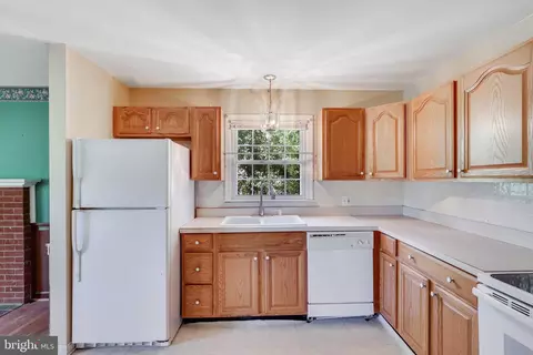 912 1st Pl, Herndon, VA 20170 photo 13